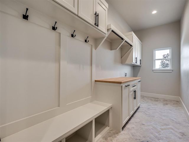 20904 Rush Creek Road, Edmond, OK 73012