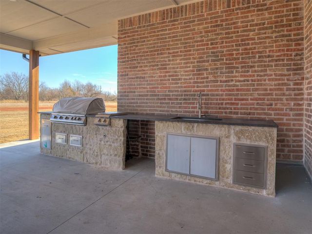 20904 Rush Creek Road, Edmond, OK 73012