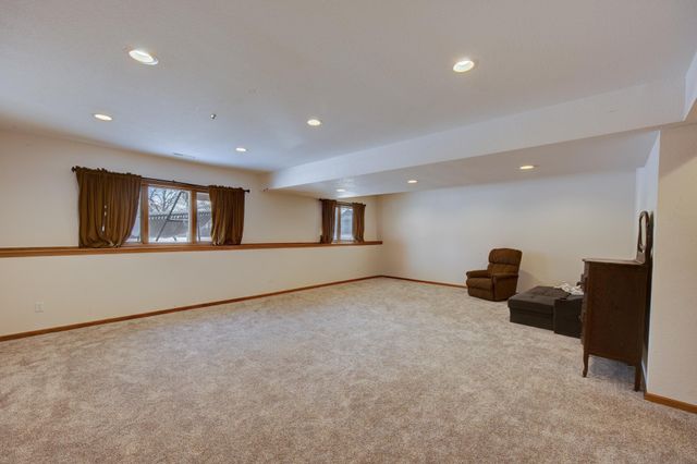 1132 Putters Place SE, Rochester, MN 55904