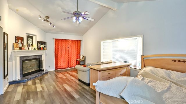 4862 Gainsport, Irvine, CA 92604