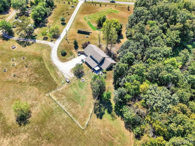 319 Highway Aa, Wright City, MO 63390