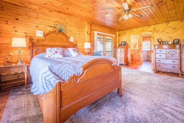 5592 Linksview Way, Gladwin, MI 48624
