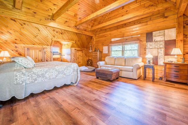 5592 Linksview Way, Gladwin, MI 48624