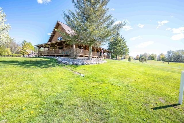 5592 Linksview Way, Gladwin, MI 48624