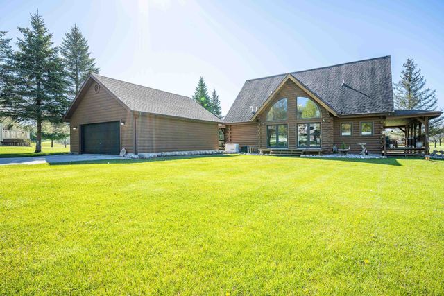 5592 Linksview Way, Gladwin, MI 48624