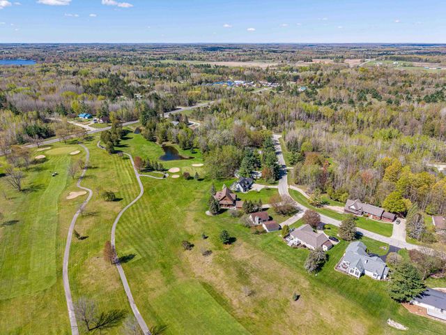 5592 Linksview Way, Gladwin, MI 48624
