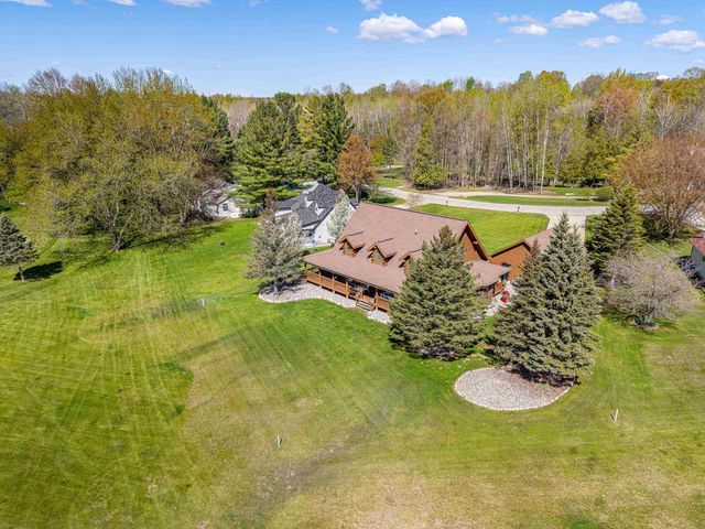 5592 Linksview Way, Gladwin, MI 48624