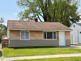 1492 E Woodruff Avenue, Hazel Park, MI 48030
