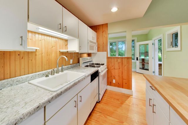 13 Tryon Farm Lane, Michigan City, IN 46360