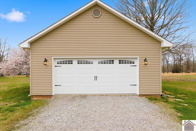 5950 Oaks Road, Symsonia, KY 42003