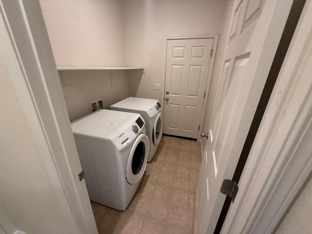 2217 Novi Dr, Riverbank, CA 95367