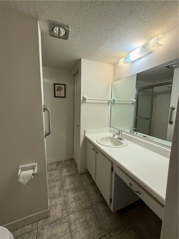 1100 Ponce De Leon Circle N102, Vero Beach, FL 32960