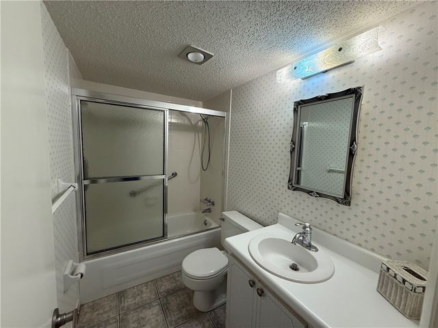 1100 Ponce De Leon Circle N102, Vero Beach, FL 32960