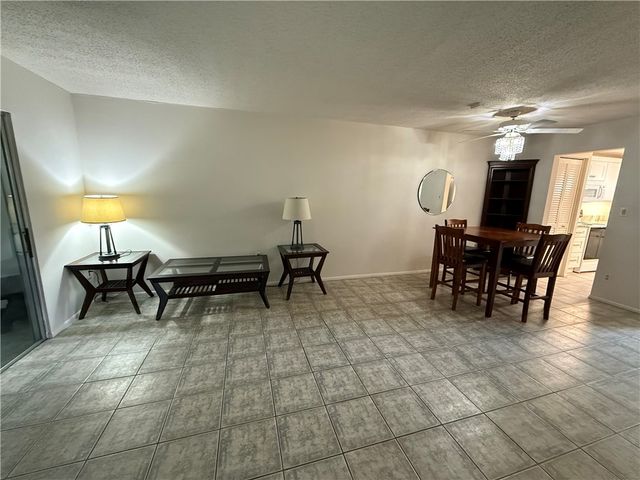 1100 Ponce De Leon Circle N102, Vero Beach, FL 32960