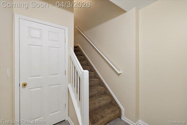 43 Georgetown Court, Dearborn, MI 48126