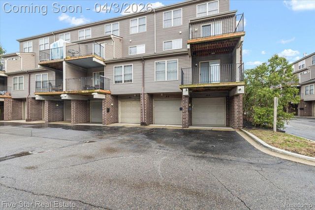 43 Georgetown Court, Dearborn, MI 48126