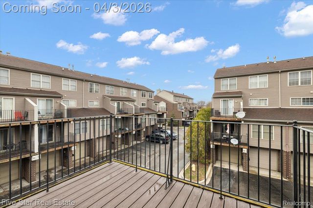 43 Georgetown Court, Dearborn, MI 48126