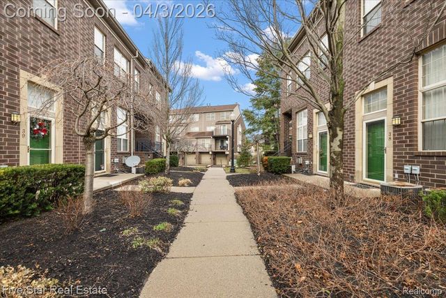 43 Georgetown Court, Dearborn, MI 48126