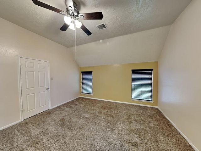 1028 Chesterwood Drive, Pearland, TX 77581