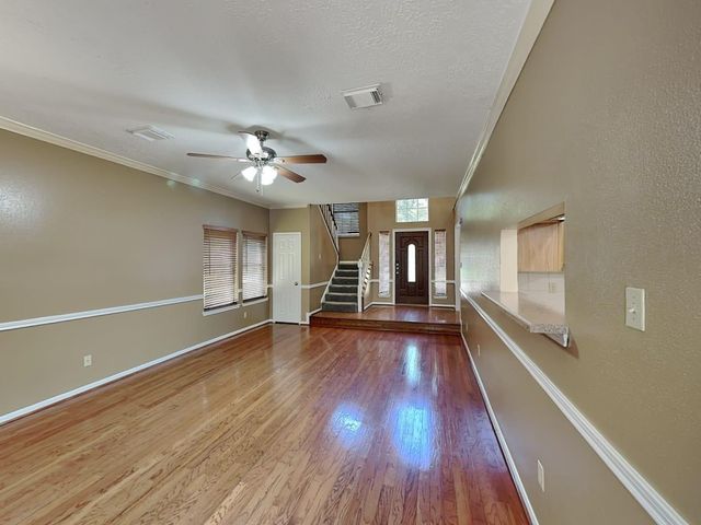 1028 Chesterwood Drive, Pearland, TX 77581