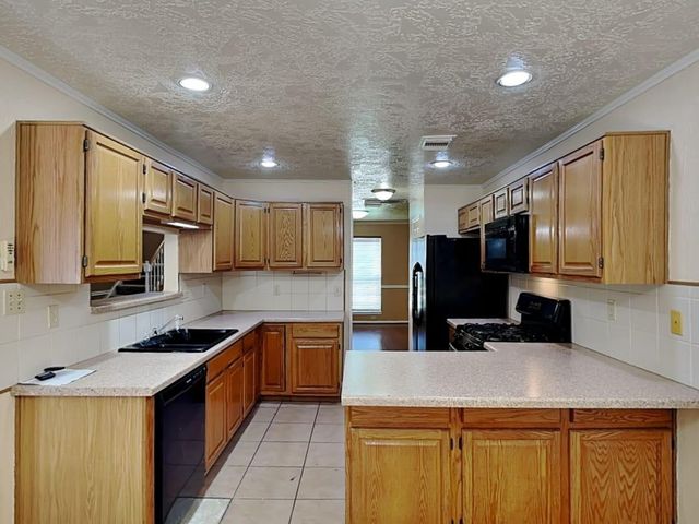 1028 Chesterwood Drive, Pearland, TX 77581