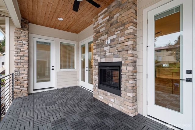 13030 75TH Place S, Seattle, WA 98178