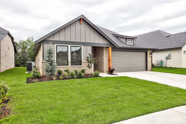 1124 Harmony Drive, Edmond, OK 73034