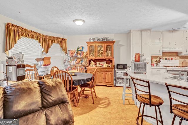 245 MOSELEY CROSSING Drive, Stockbridge, GA 30281