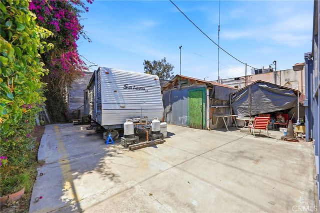 5582 Atlantic, Long Beach, CA 90805