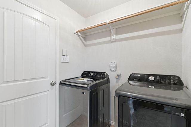 2011 Pine Knot Drive, Heartland, TX 75126