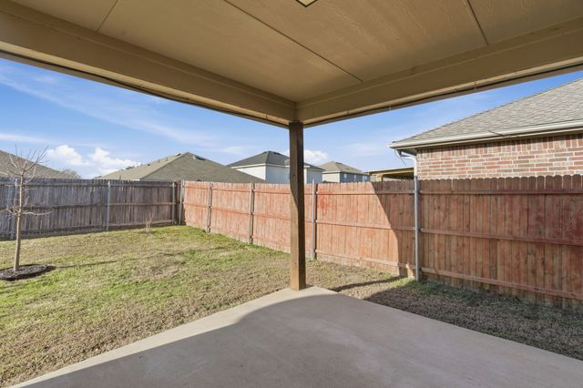 2011 Pine Knot Drive, Heartland, TX 75126