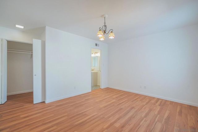 6837 Forum St, San Diego, CA 92111