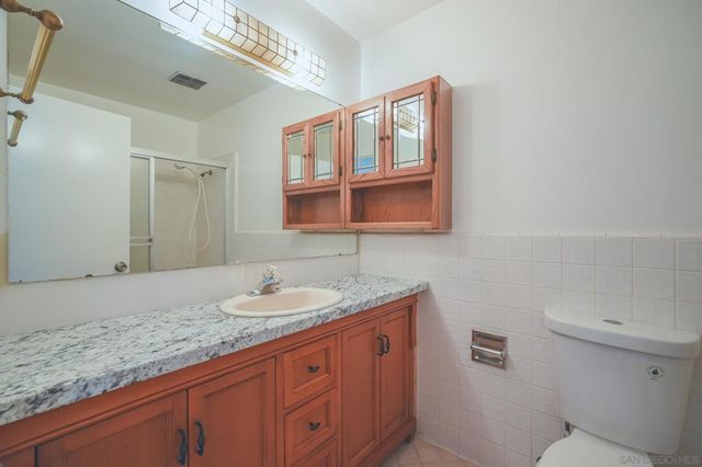 6837 Forum St, San Diego, CA 92111