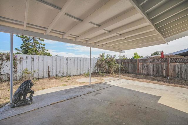 6837 Forum St, San Diego, CA 92111