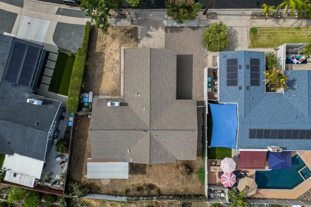 6837 Forum St, San Diego, CA 92111