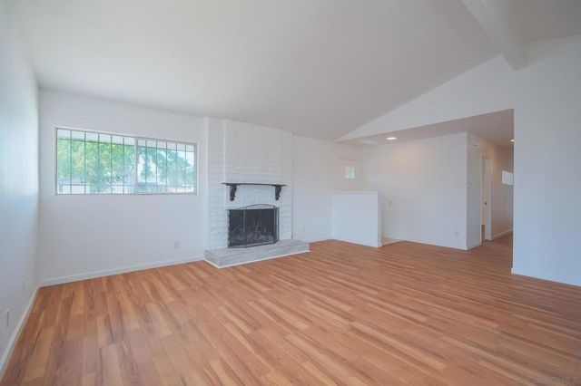 6837 Forum St, San Diego, CA 92111