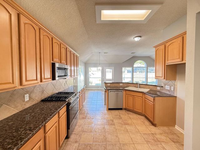 7411 Maple Run Drive, Sugar Land, TX 77479