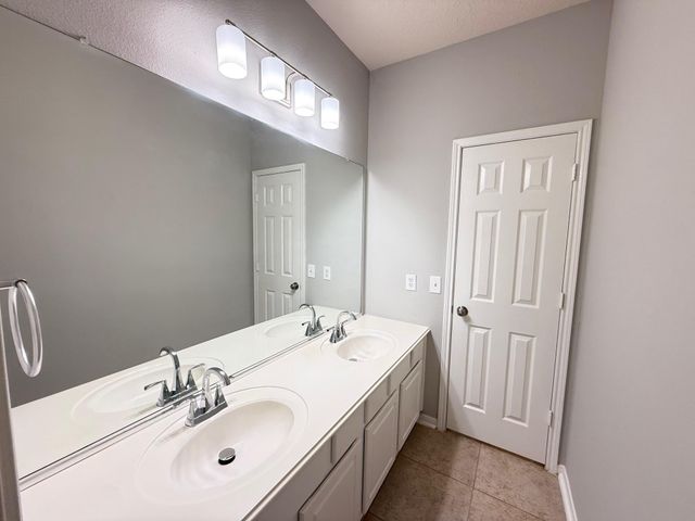 7411 Maple Run Drive, Sugar Land, TX 77479