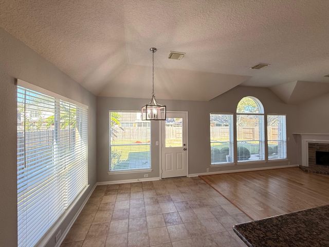 7411 Maple Run Drive, Sugar Land, TX 77479