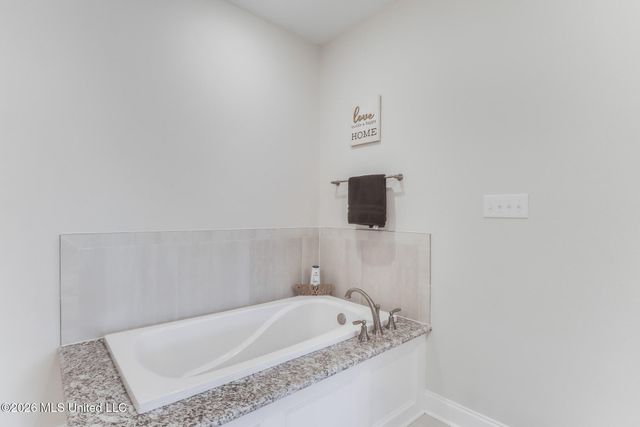 5894 Windmill Street, Ocean Springs, MS 39564