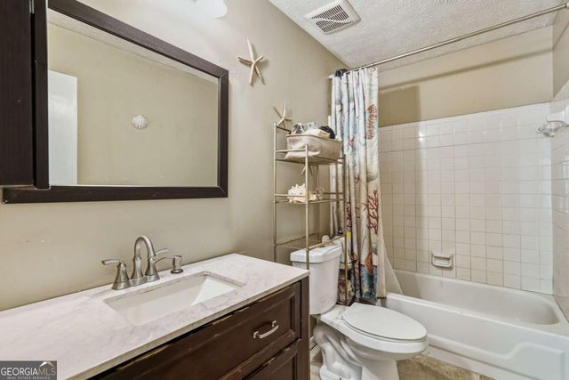 6305 Emerald Pointe Circle, Atlanta, GA 30349