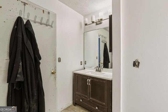 6305 Emerald Pointe Circle, Atlanta, GA 30349