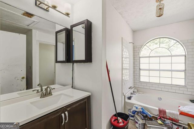 6305 Emerald Pointe Circle, Atlanta, GA 30349