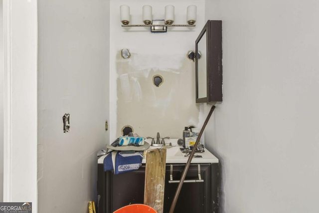 6305 Emerald Pointe Circle, Atlanta, GA 30349