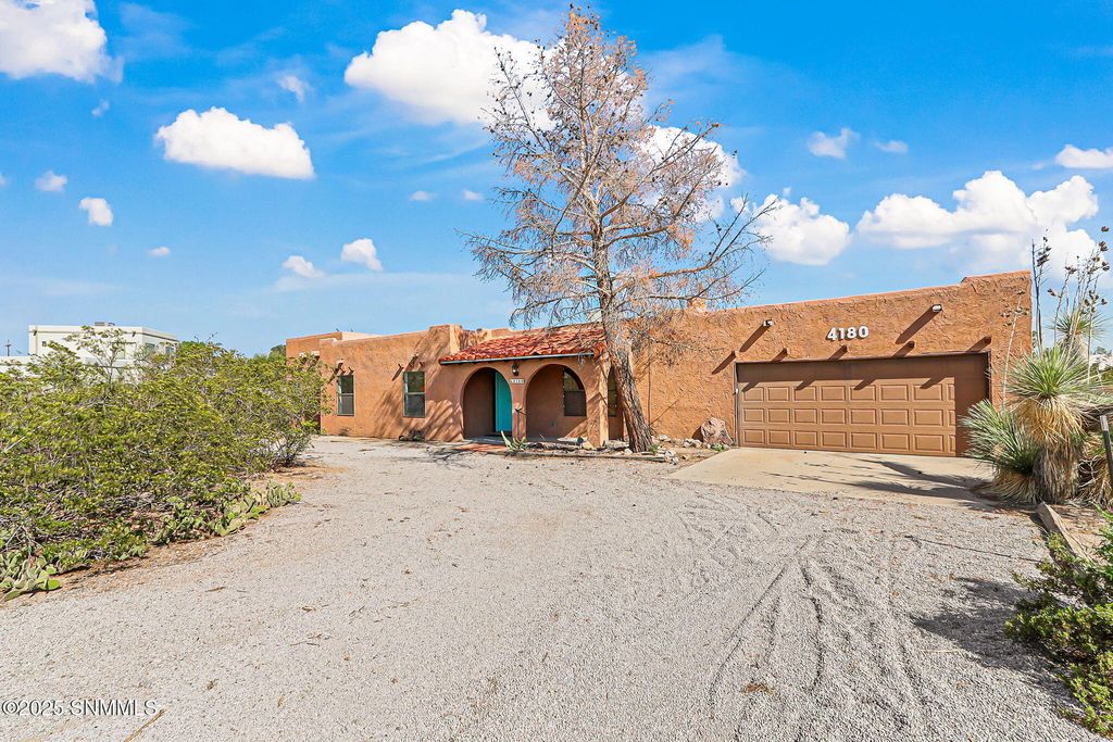 4180 Tellbrook Road, Las Cruces, NM 88011