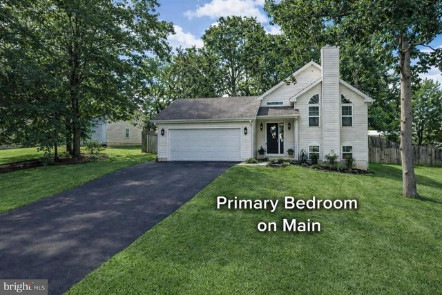 9 BRENTWOOD LN, Fredericksburg, VA 22405