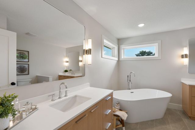 111 King Hill Road, Golden Valley, MN 55416