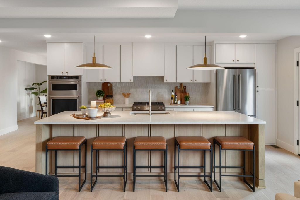 111 King Hill Road, Golden Valley, MN 55416