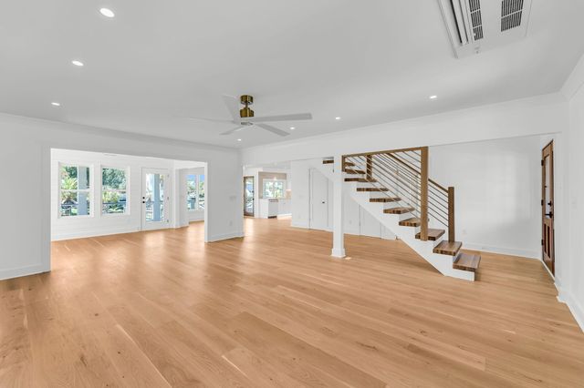 559 Schooner Road, Charleston, SC 29412