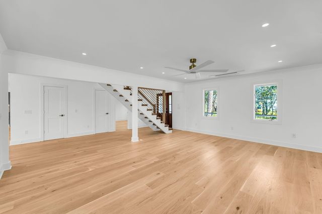 559 Schooner Road, Charleston, SC 29412